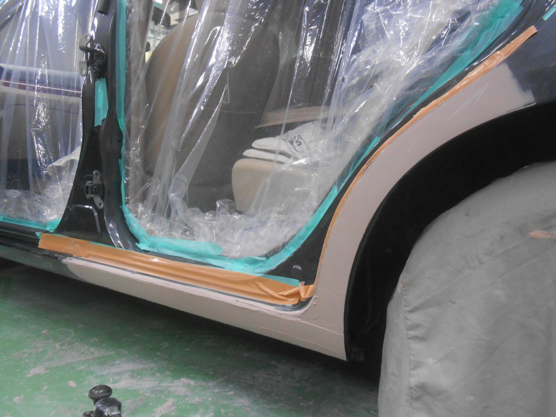 車のドア交換 板金修理と交換どっちが良いのかプロからの助言