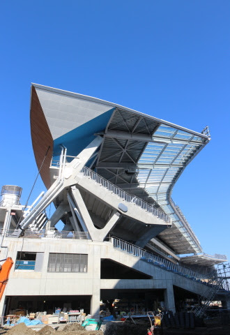 15年3月完成に近づく 等々力陸上競技場のメインスタンドがお目見え 川崎フロンターレ 武蔵小杉ブログ 武蔵小杉ライフ 公式ブログ