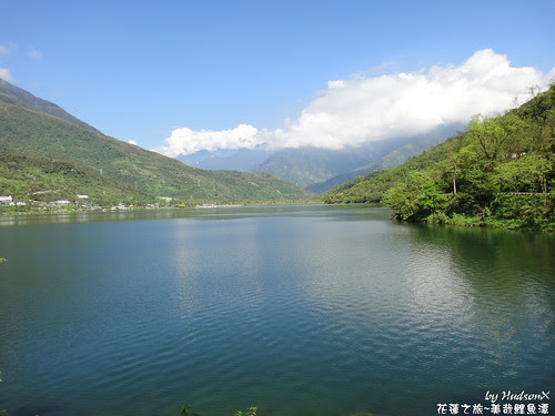 從另外一個角度拍鯉魚潭