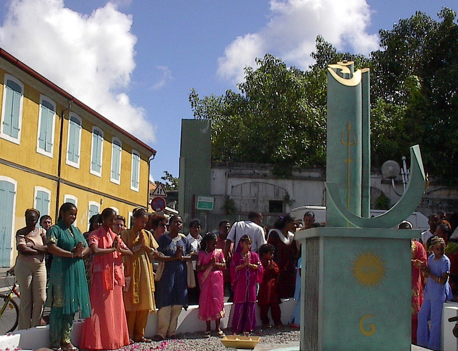 Monument_salut