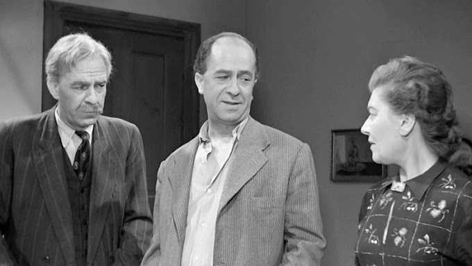 HD-Filmek Ο Φανούρης και το σόι του 1957 Teljes Film Online Magyar
VERSION Nagy felbontású
