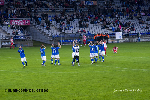 oviedo_saluda_tartiere_atletico_madrid