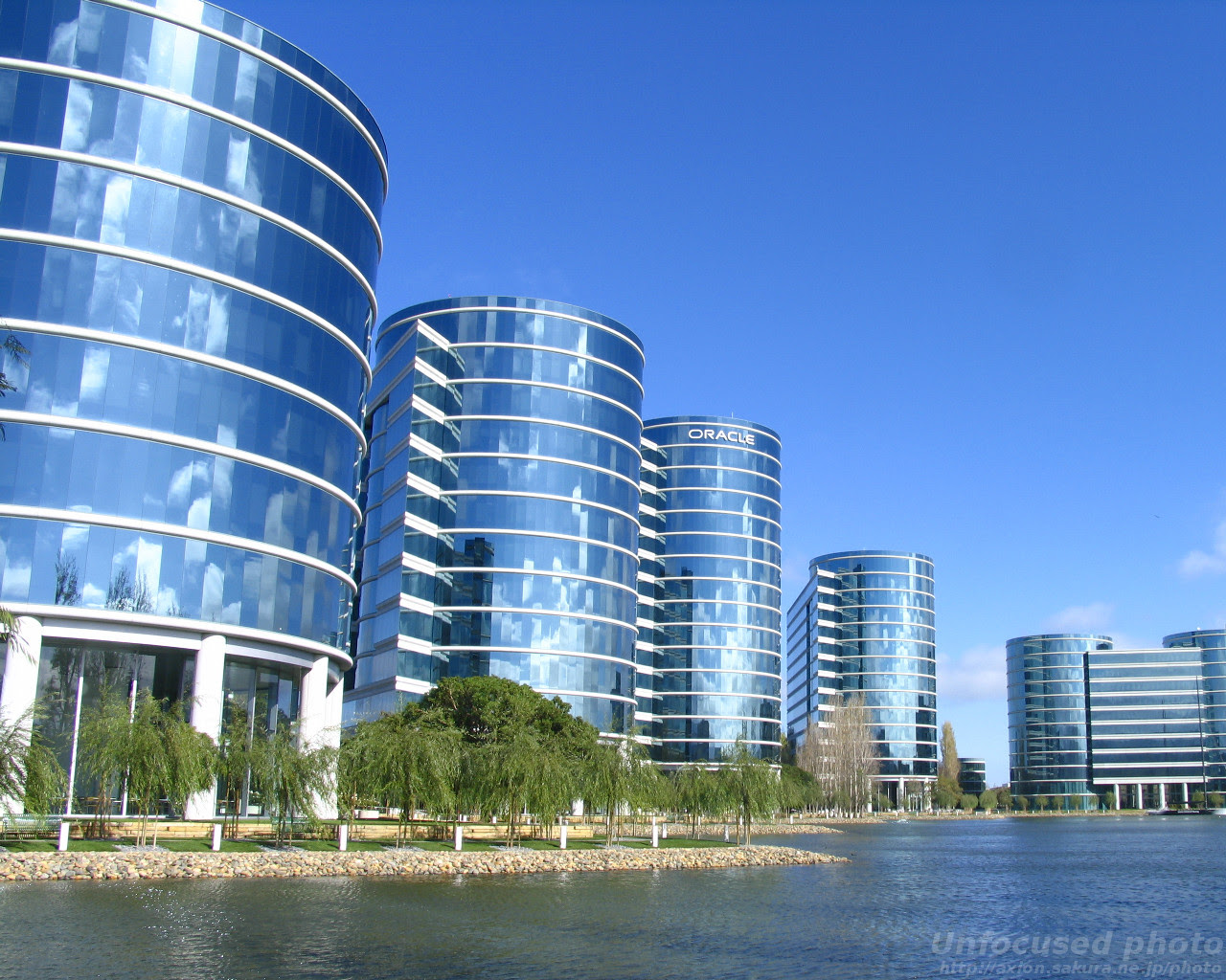 Oracle Building