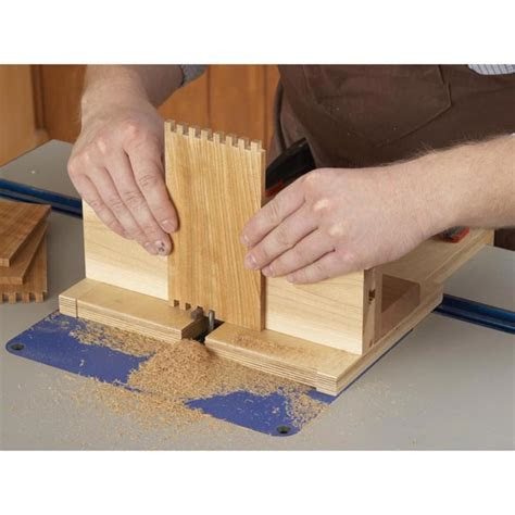 box joint jig woodworking plan workshop jigs jigs