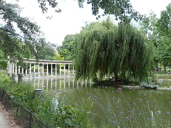 bassin parc monceau