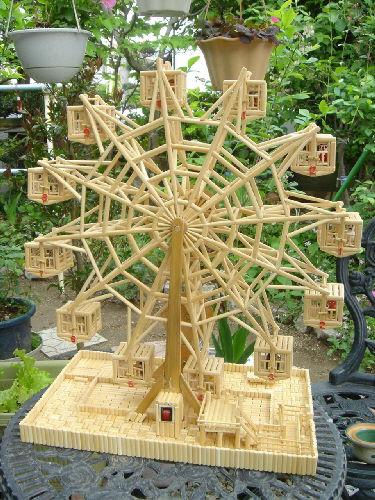 割り箸で観覧車 単なる趣味のテディベア作り