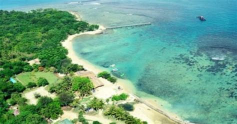 menikmati keindahan pantai tanjung lesung  pandeglang banten