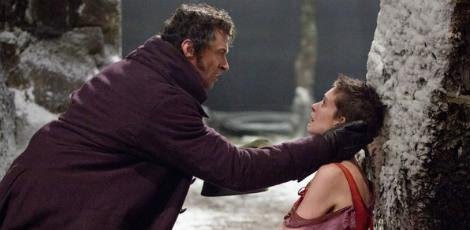 Hugh Jackman e Anne Hathaway em cena de Os miseráveis / Universal Pictures/Divulgação