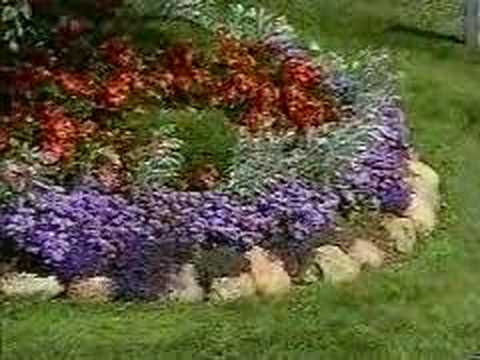 How to Garden , arranging a Flower Bed 