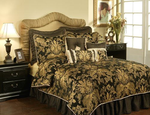 Austin Horn Classics 4-Piece Lismore Bedding Collection, Californian King, Black