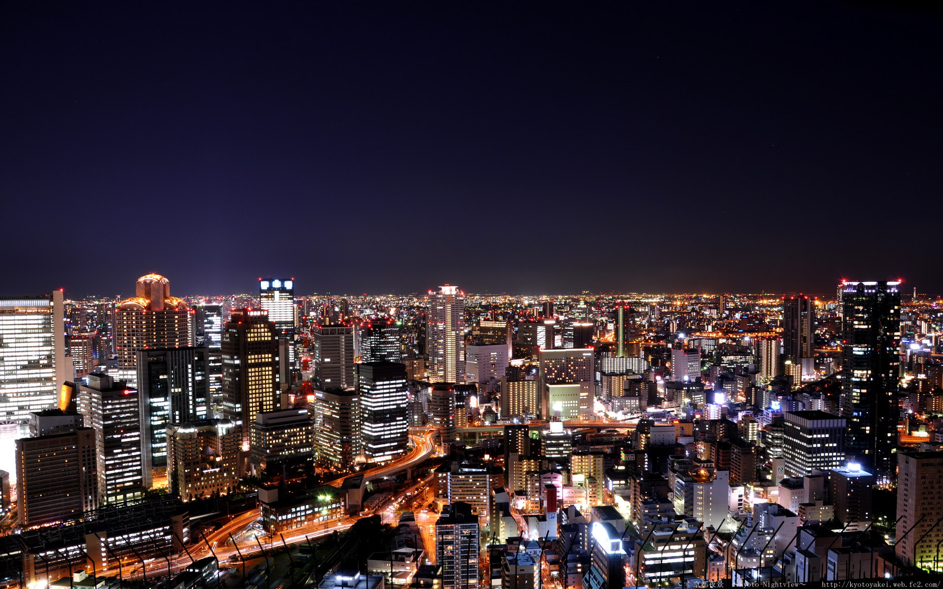 梅田スカイビルからの夜景写真