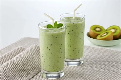 Delicious And Healthy Avocado Kiwi Smoothie Recipe