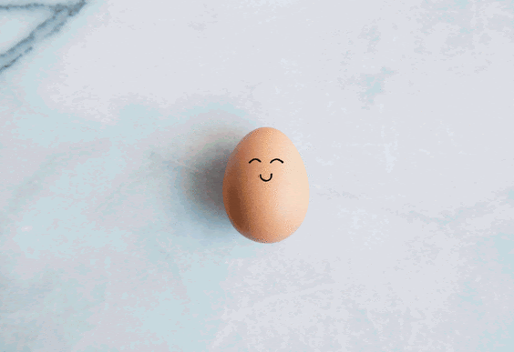 Peeling Hardboiled Eggs