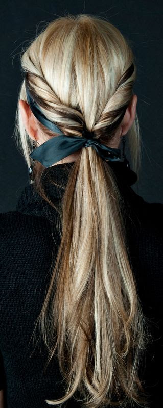 Ponytail twist + bow