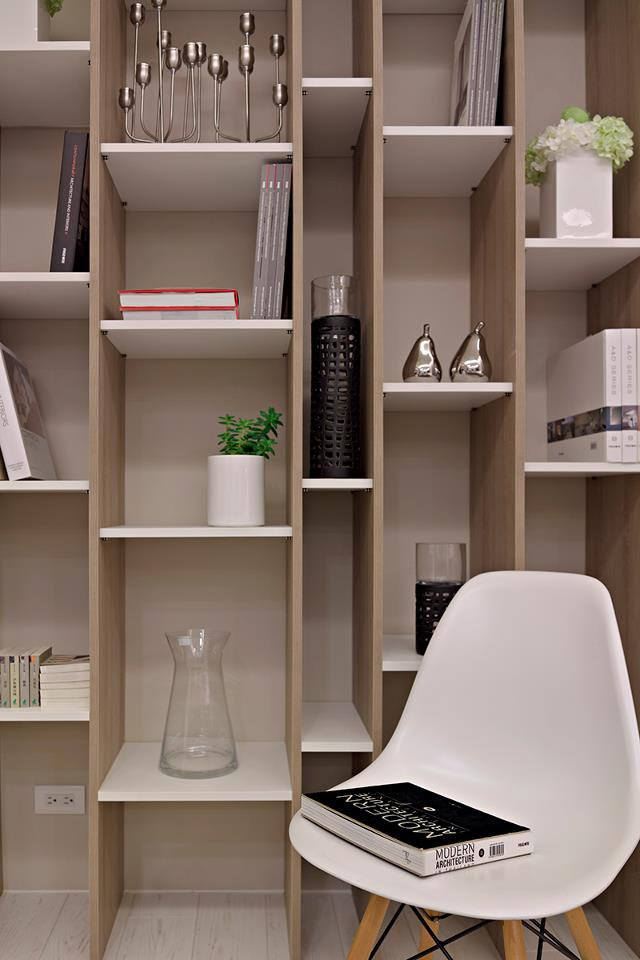 Modern shelving Interior Design Ideas.