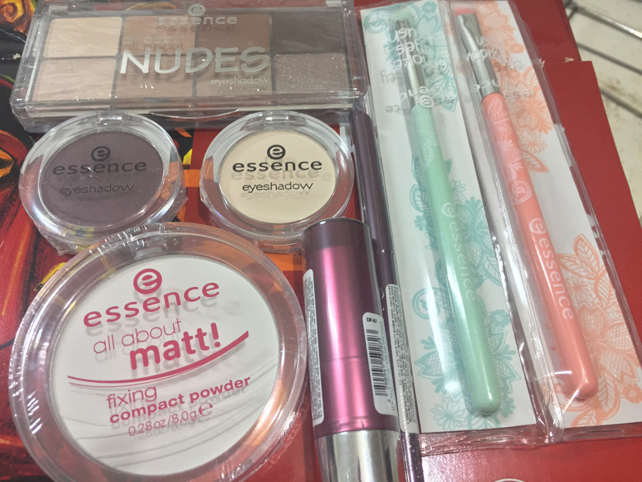 心得 Essence 開箱 試色心得 看板makeup Ptt消費區