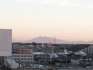 柏から見える筑波山 院長のひとりごと 千葉県柏市柏駅近く のせ接骨院 各種保険 交通事故 労災取り扱い