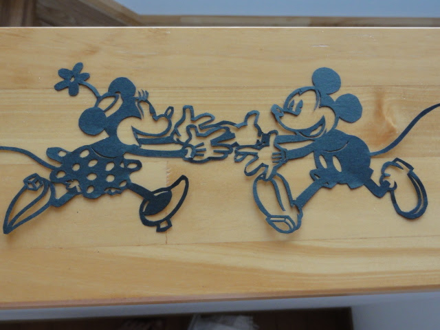 ディズニー切り絵で夏アート 毎日を あるけあるけ