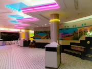 Baru 37+ Neon 80s Aesthetic Mall