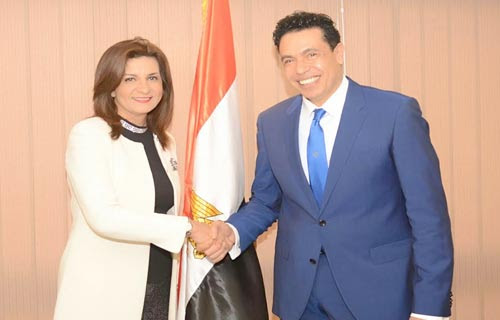 هشام عاشور: لحم كتافي من خير بلدي وخدمتها لا تنتظر دعوة ...