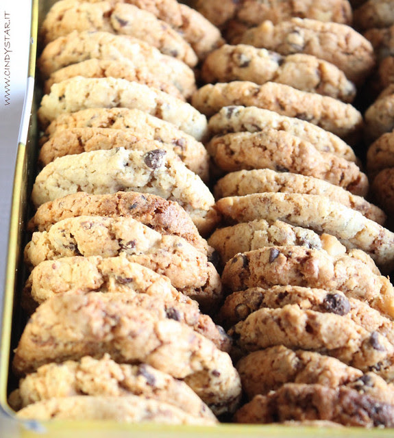 choca chippers-chocolate chip cookies