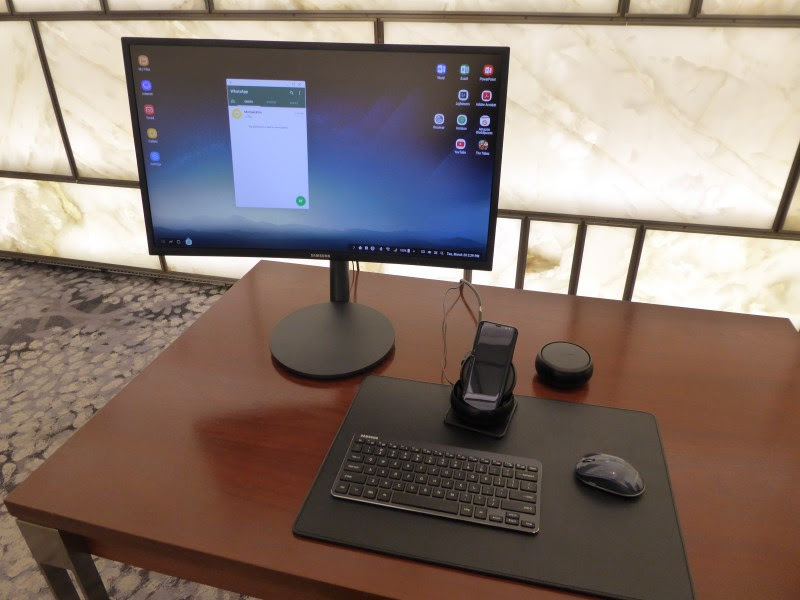Samsung DeX in action.