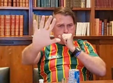 Engoliu a seco: Bolsonaro foi internado porque não mastigou camarões no almoço, diz médico