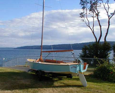 Lucas: Wooden lightning sailboat restoration