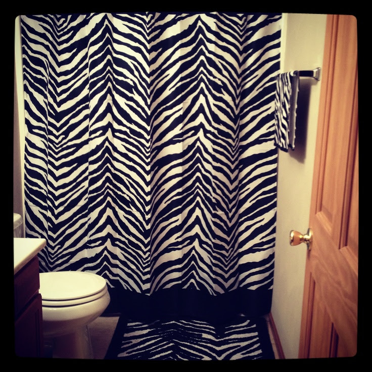 Zebra print bathroom <3 | Bathroom ideas | Pinterest