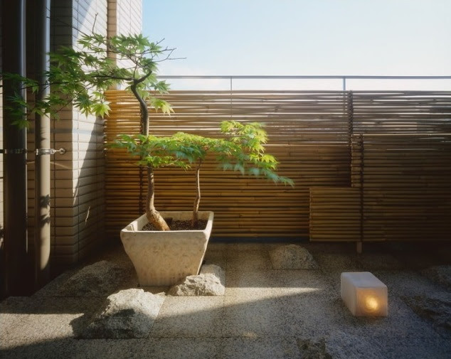 ベランダガーデン事例 日本庭園をdiyしたい人向け 使われている植物 資材もすぐわかる ベランダグリーンinfo