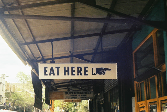 eat here
