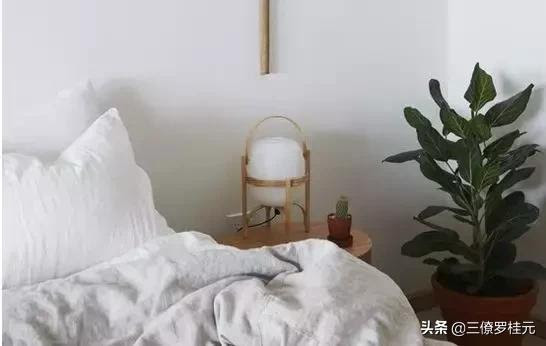 风水师罗桂元 床头朝哪个方向好 安床头朝向风水讲究和禁忌 方位