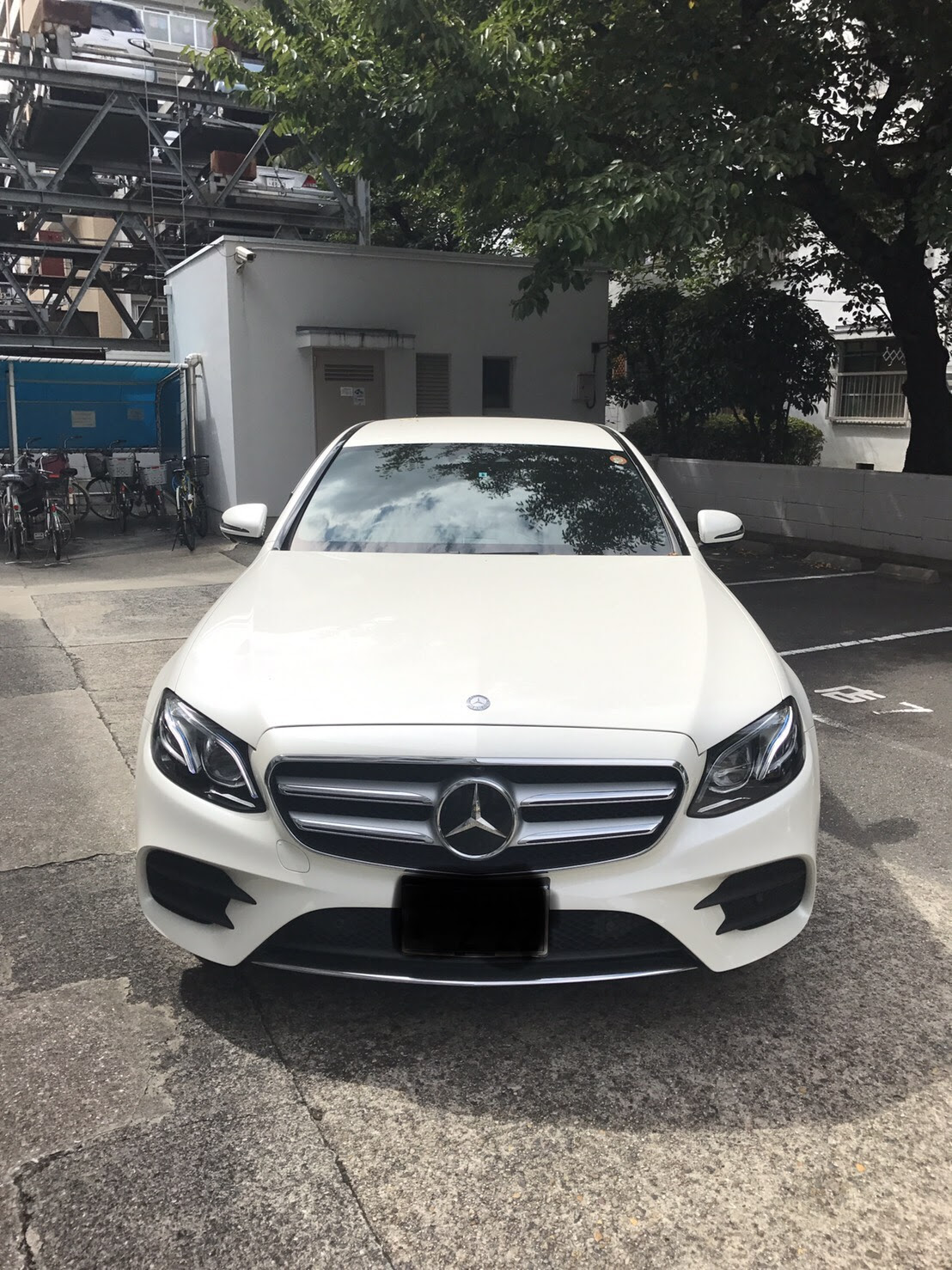 ベンツ Eクラス Nine 金融車販売 ローン中古車買取専門のナイン 全国へ納車 出張買取