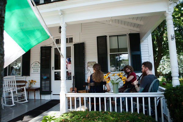 Edgartown News, Sara Piazza Photography, Edgartown Photographer, Martha's Vineyard Photographer, Martha's Vineyard Family and Wedding Photographer, Irish traditional music, Vineyard Irish session