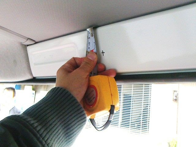 0系ハイエースdx 車壁に自作穴あけ ターンボルトで取り付ける なみのりこぞう スタッフブログ