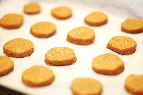Biscuiti cu tarate si portocala