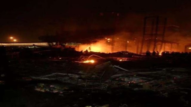 नोएडा की झुग्गी बस्ती में लगी भयंकर आग, दो दर्जन झोपड़ियां जल कर खाक, फायर ब्रिगेड मौके पर पहुंची