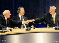 Gorbachev, Bush and Kohl shaking hands