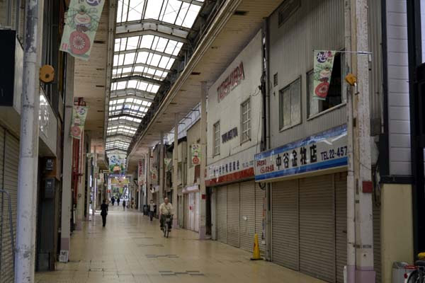 大津市中心部にある丸屋町商店街 滋賀県観光おすすめスポット 琵琶湖の風景写真もササッと