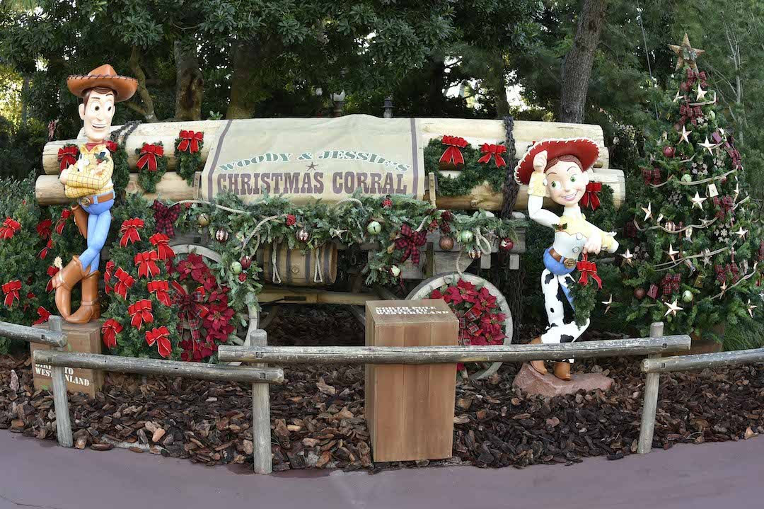 ランド 子連れでも安心 Tdlディズニー クリスマス15 を丸ごと楽しむ攻略ガイド 写真 3 16 ディズニー特集 ウレぴあ総研