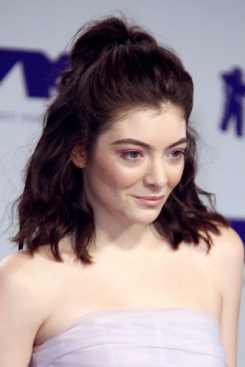 Lorde's Hairstyles & Hair Colors  Steal Her Style