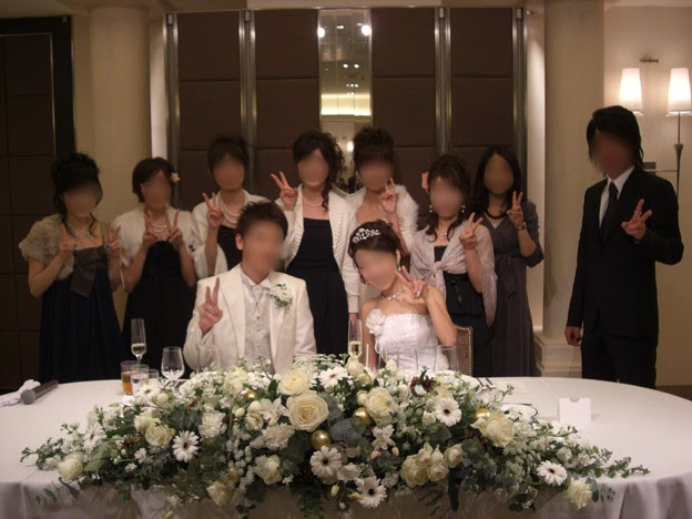結婚式にて 新婦友人全員集合 写真共有サイト フォト蔵