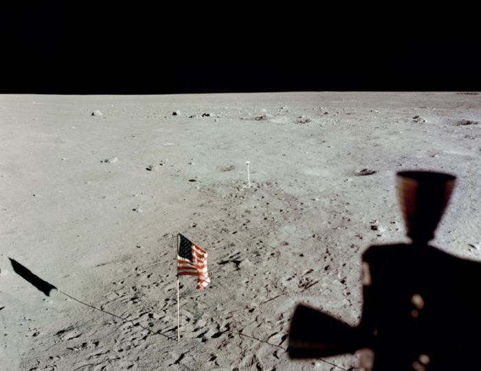 Apollo 11 and the Moon Landing (87 pics) Apollo 11 and the Moon Landing (87 pics)