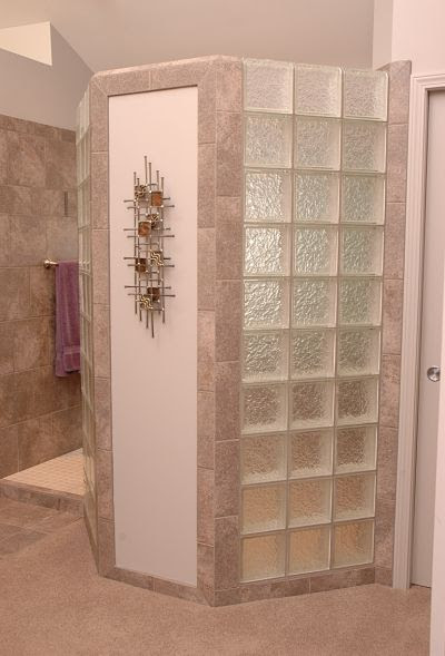 Awesome Design Ideas for Walk-in Showers Without Doors