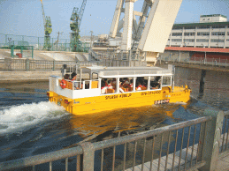 神戸港観光船情報 明石海峡大橋 神戸港めぐり ゴンタロー神戸観光ガイド