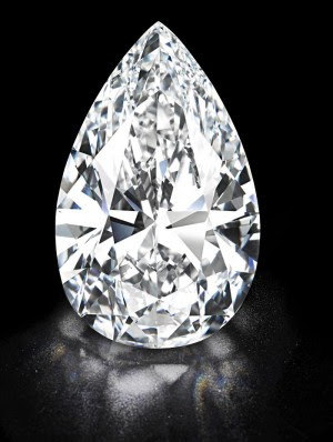 Fotografía cedida por Christie´s del diamante bautizado como "Perfección Absoluta", de 101,73 quilates, que ha sido vendido hoy 20,7 millones de euros en la última jornada de las subastas de primavera de la firma Christie's en Ginebra. EFE
