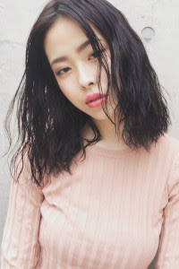 髪型 鈴木えみ風 ぱっつん前髪ナチュラルストレートヘア Acqua