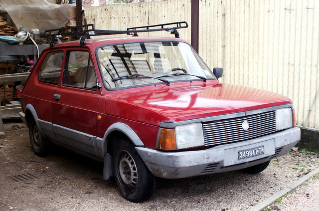 FIAT 127 Super Tn 349841 in Via Giusti TRENTO 141208
