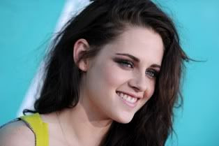 Kristen at the 2012 MMAs