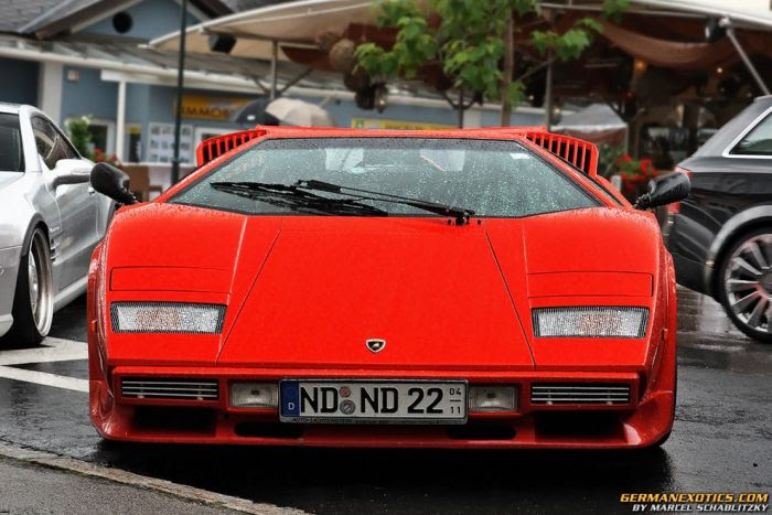 Supercars from Around the World (99 pics)